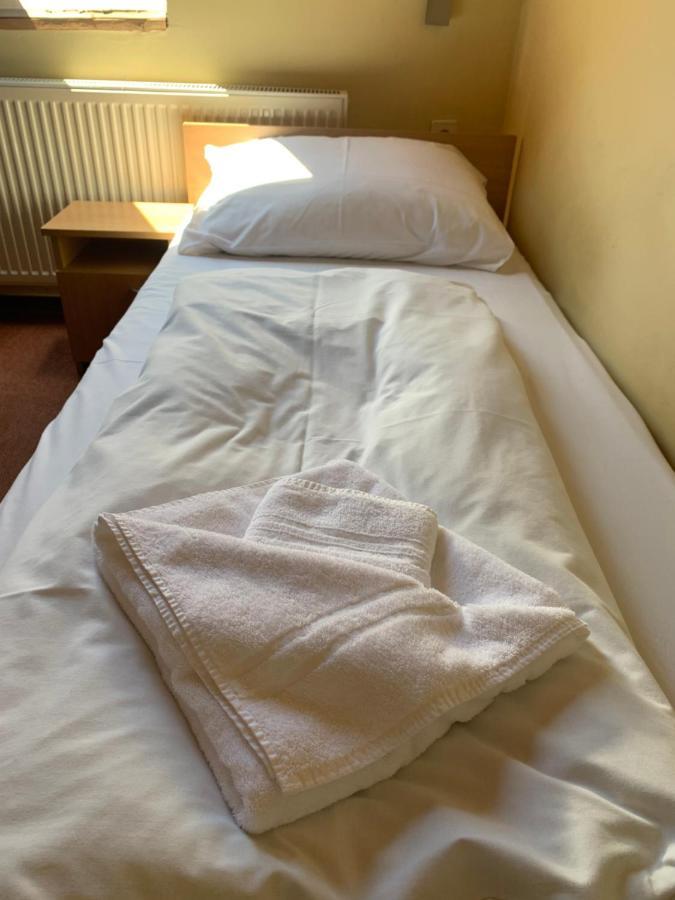 City Hotel Agoston ペーチ エクステリア 写真