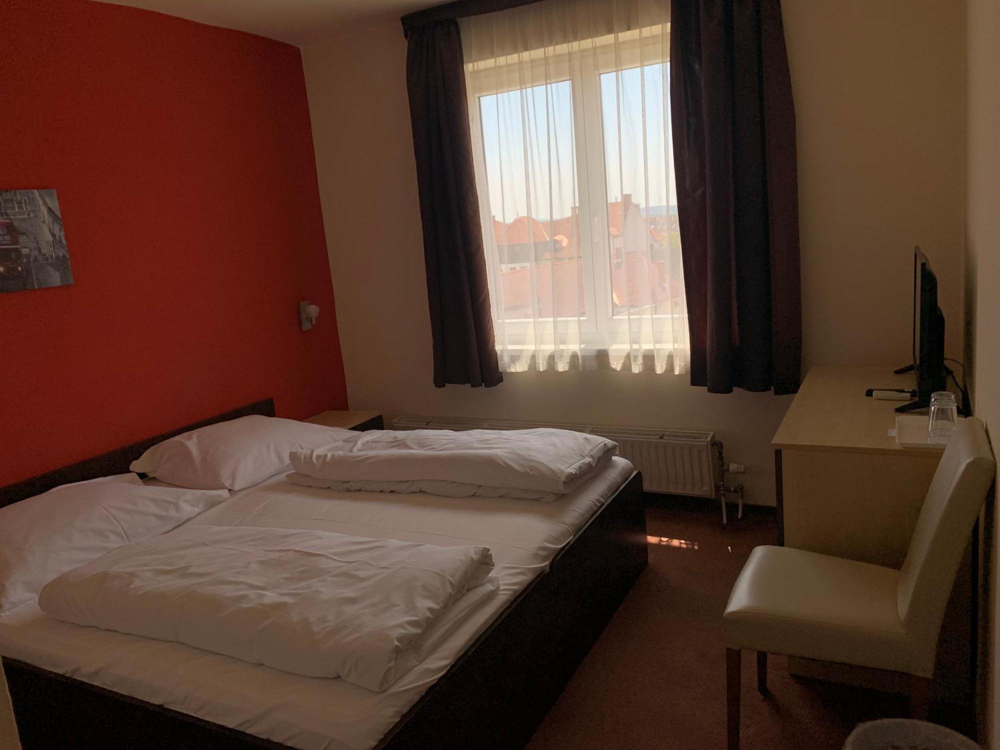 City Hotel Agoston ペーチ エクステリア 写真