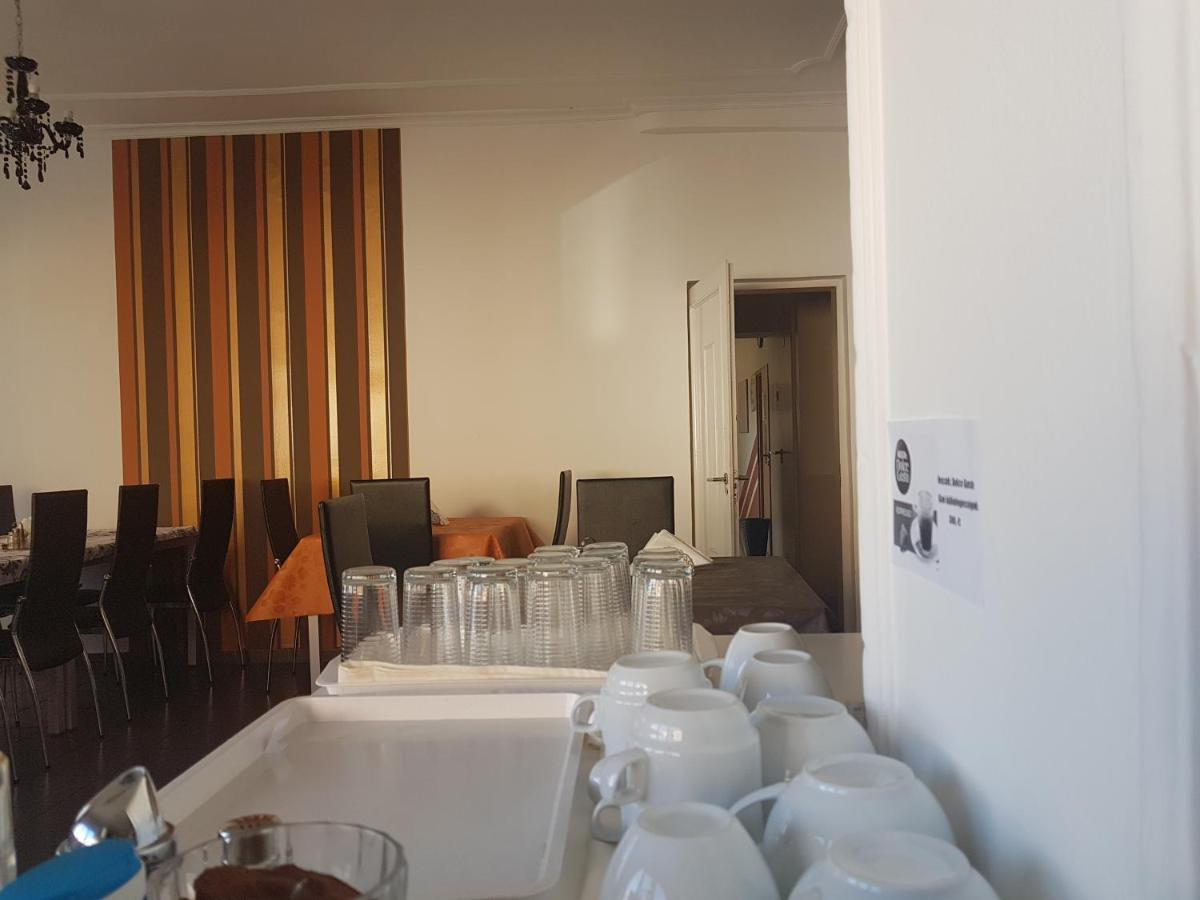 City Hotel Agoston ペーチ エクステリア 写真